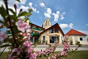Kép 2/6 - Wellness pihenés nyugodt környezetben Zalakaroson reggelivel (AquaTherm Hotel Zalakaros)