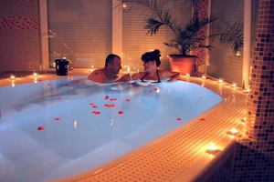 Kép 3/6 - Wellness pihenés nyugodt környezetben Zalakaroson reggelivel (AquaTherm Hotel Zalakaros)