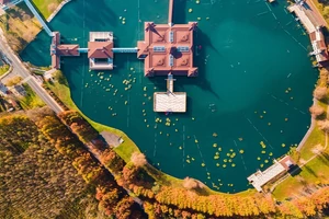 Kép 2/7 - Pihenés a hévízi gyógytó közvetlen szomszédságában (Hunguest Hotel Panoráma Hévíz)