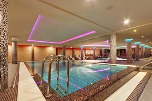 Kép 10/14 - Feltöltődés a Bánki-tó partján (Tó Wellness Hotel Bánk)