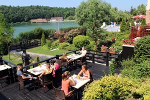 Kép 12/14 - Feltöltődés a Bánki-tó partján (Tó Wellness Hotel Bánk)