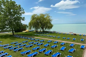 Kép 2/6 - Nyári csobbanás Balatonvilágoson (Világos Hotel Balatonvilágos)