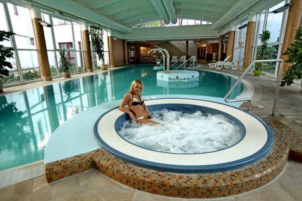 Négycsillagos pihenés Harkányban, az európai hírű gyógyvíz otthonában (Dráva Hotel Thermal Resort****)